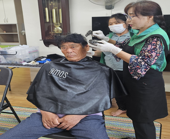 완도군새마을회, 농촌재능나눔 이미용 봉사활동